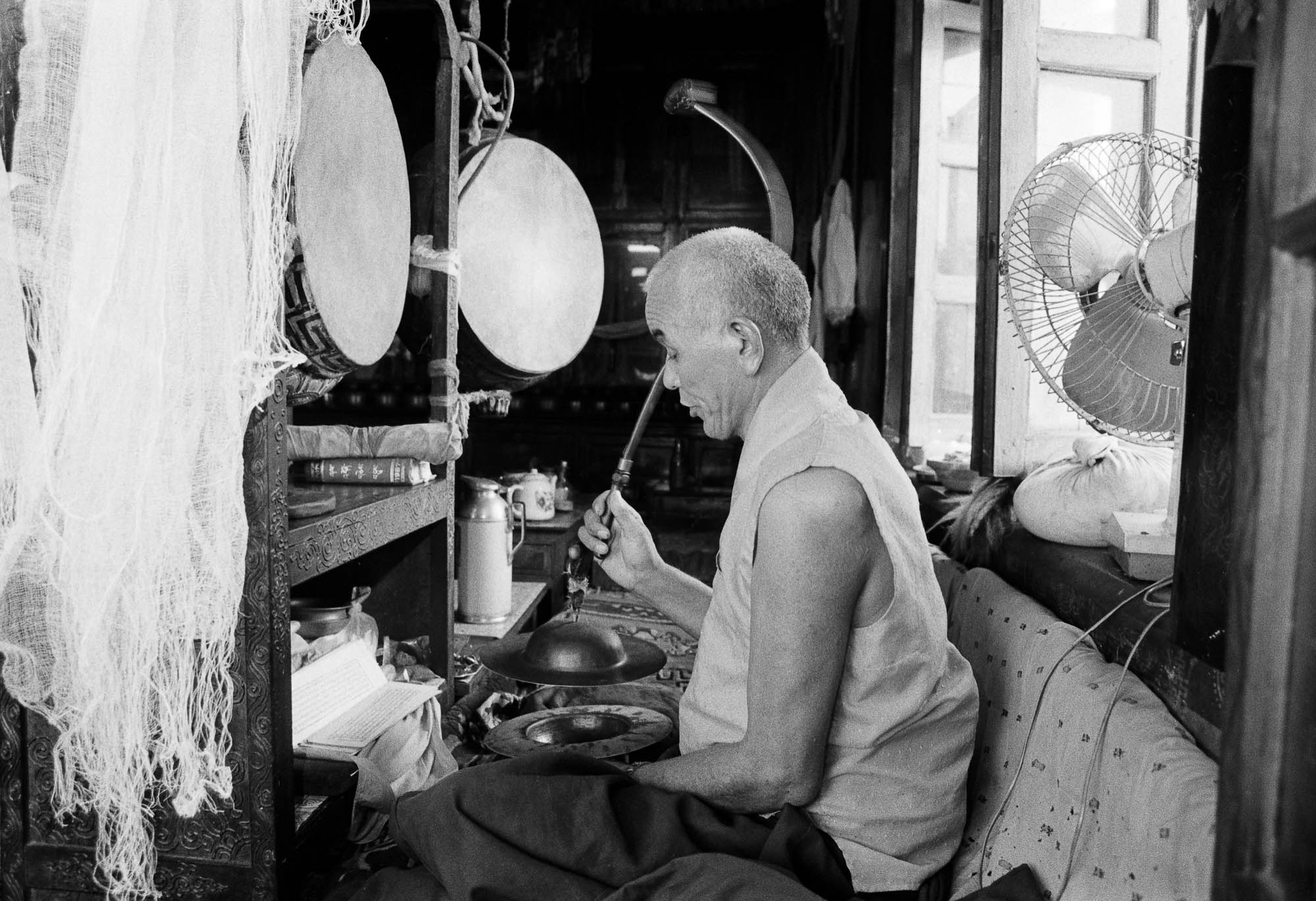 Tibetans in dharmsala 16